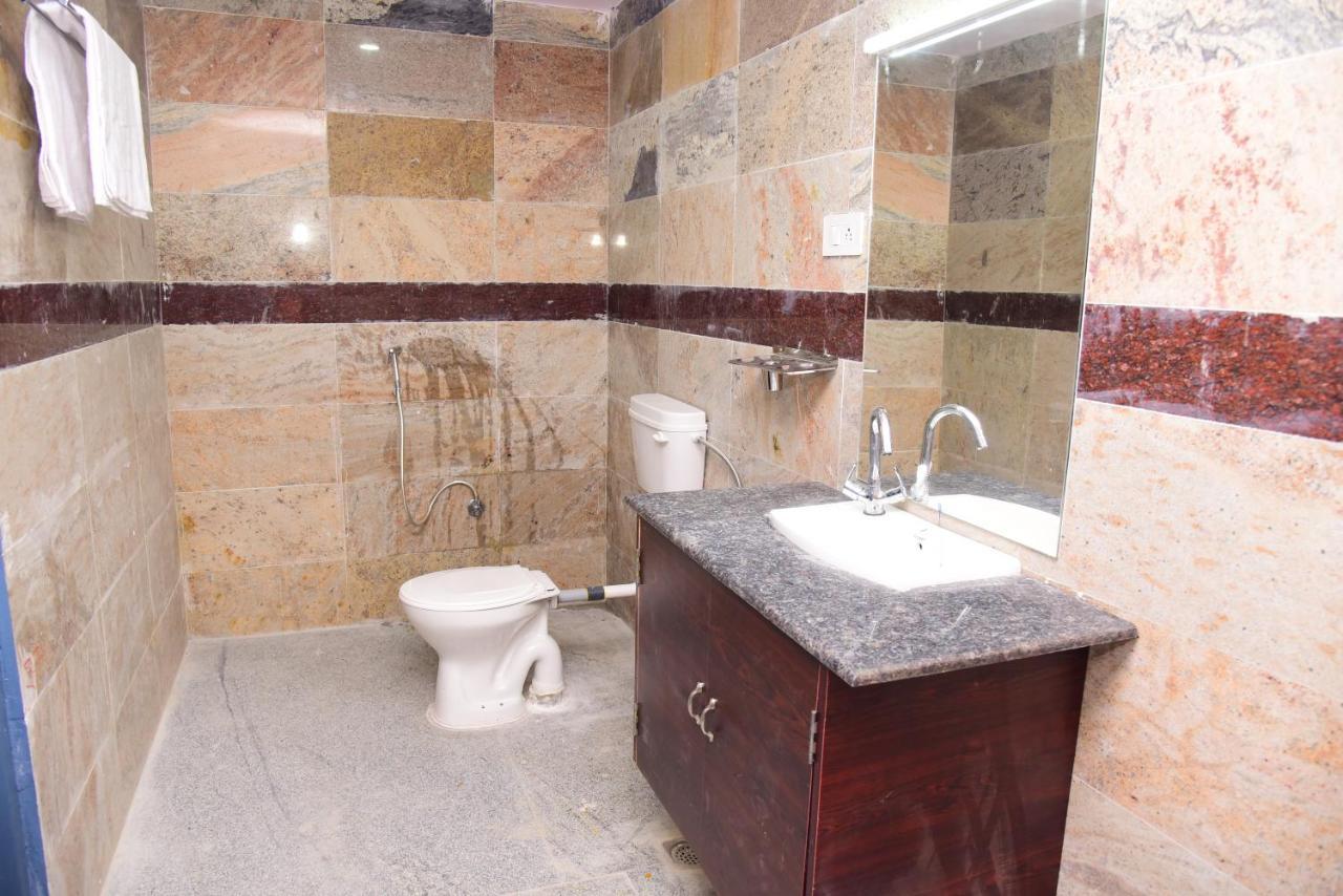 Thangam Residency Карайкуди Екстериор снимка