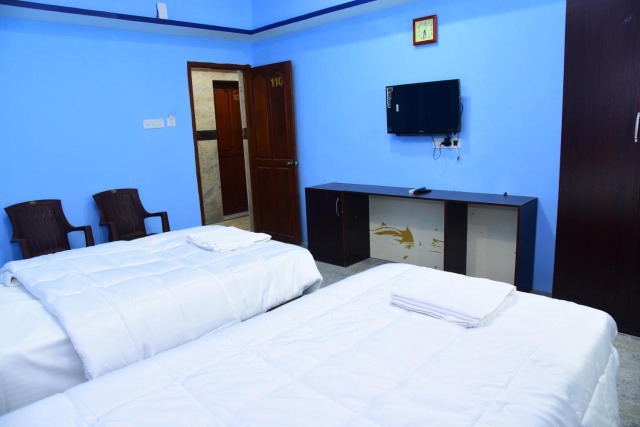Thangam Residency Карайкуди Екстериор снимка
