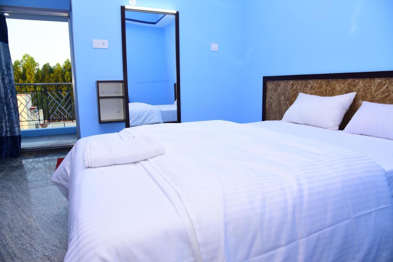 Thangam Residency Карайкуди Екстериор снимка