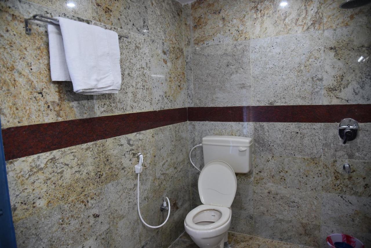 Thangam Residency Карайкуди Екстериор снимка